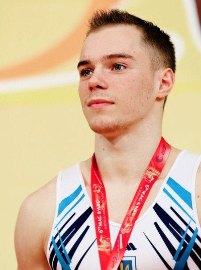 Олег Верняєв